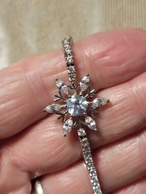 Silver Snowflake Bracelet with Clear Crystal Center